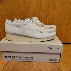 Clarks Womens Taupe Beige Suede Chukka Boot 7 NWT